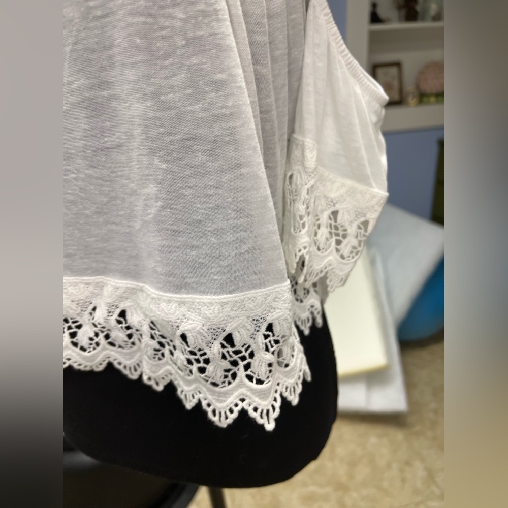White off the shoulder boho crop top - Picture 4 of 4